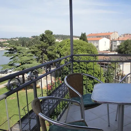 Apartment Penthouse Hitri *